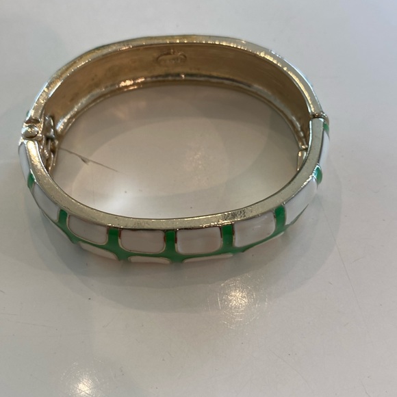 Fornash Cuff Bracelet - green and white - Picture 4 of 4